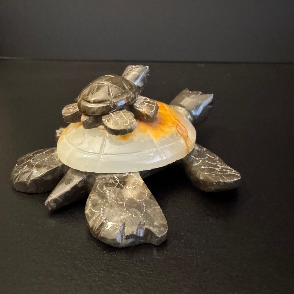 Hand Carved Marble Stone Sea Turtle w/ Baby Figurine Carving 4" X 4" - Picture 10 of 16